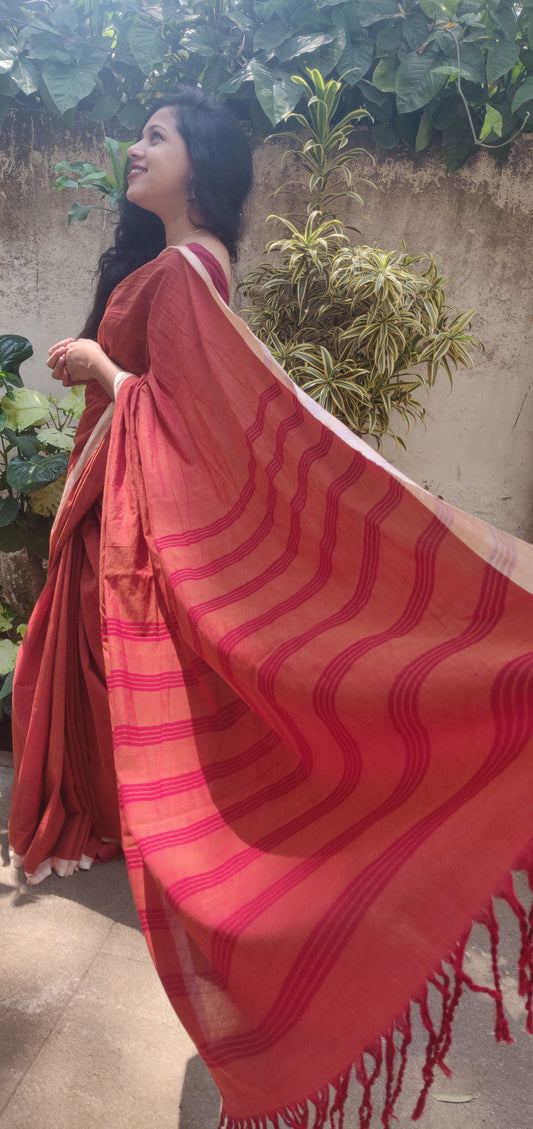 Kabini - Rust body with thin cream border and maroon stripped Pallu Pure Cotton Handloom saree