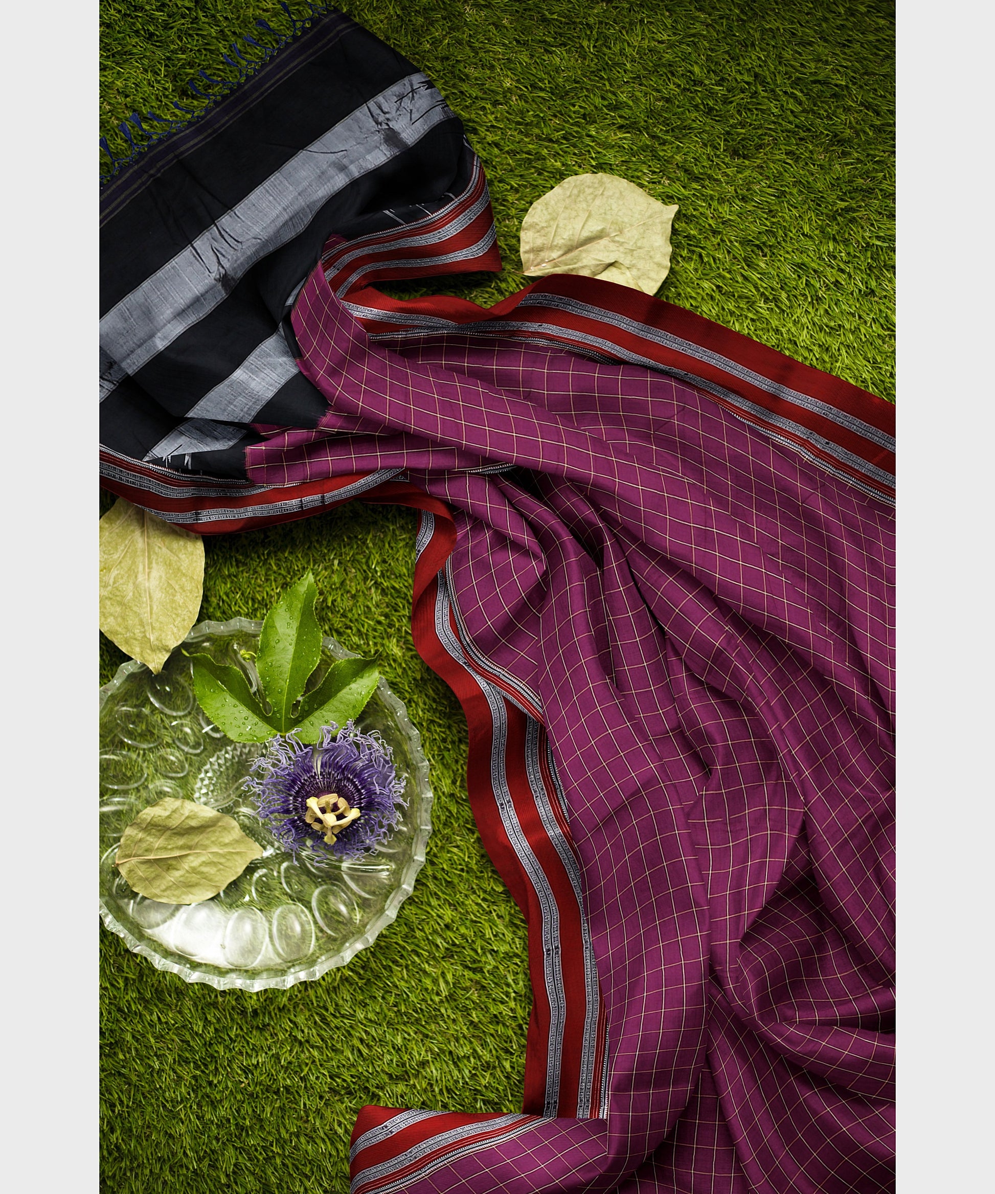 Pure Cotton Handloom Ilkal Saree with Silk Pallu - Light Purple Checkered Body with Black Pallu freeshipping - Shreni Samudaya