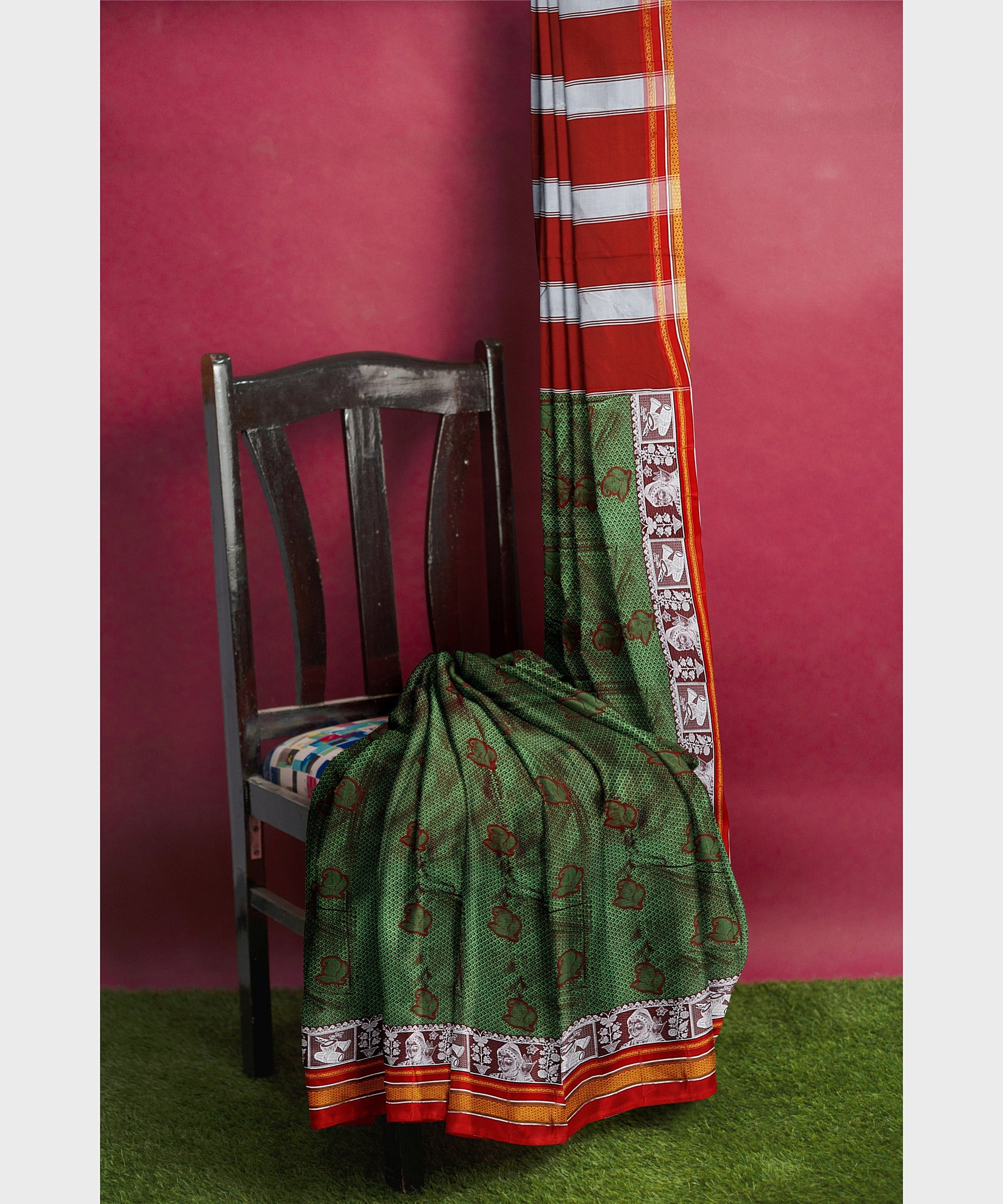 Traditional Khana Saree - Metallic Green Woven Body with Maroon and White Patti Design and Red Border freeshipping - Shreni Samudaya