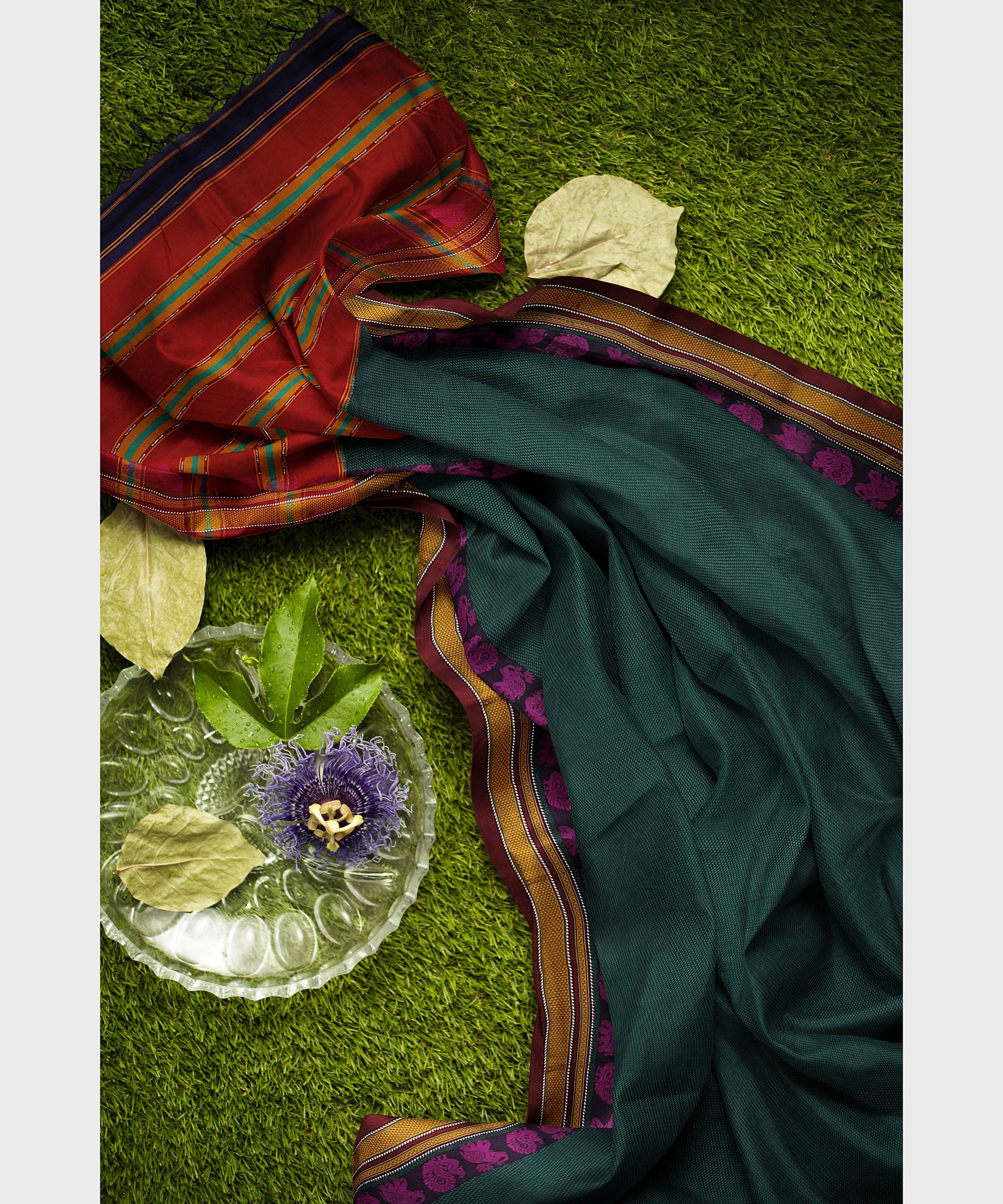 Traditional Khana Saree - Metallic Bottle Green Woven Body with Pink and Black Patti Design and Maroon Border freeshipping - Shreni Samudaya